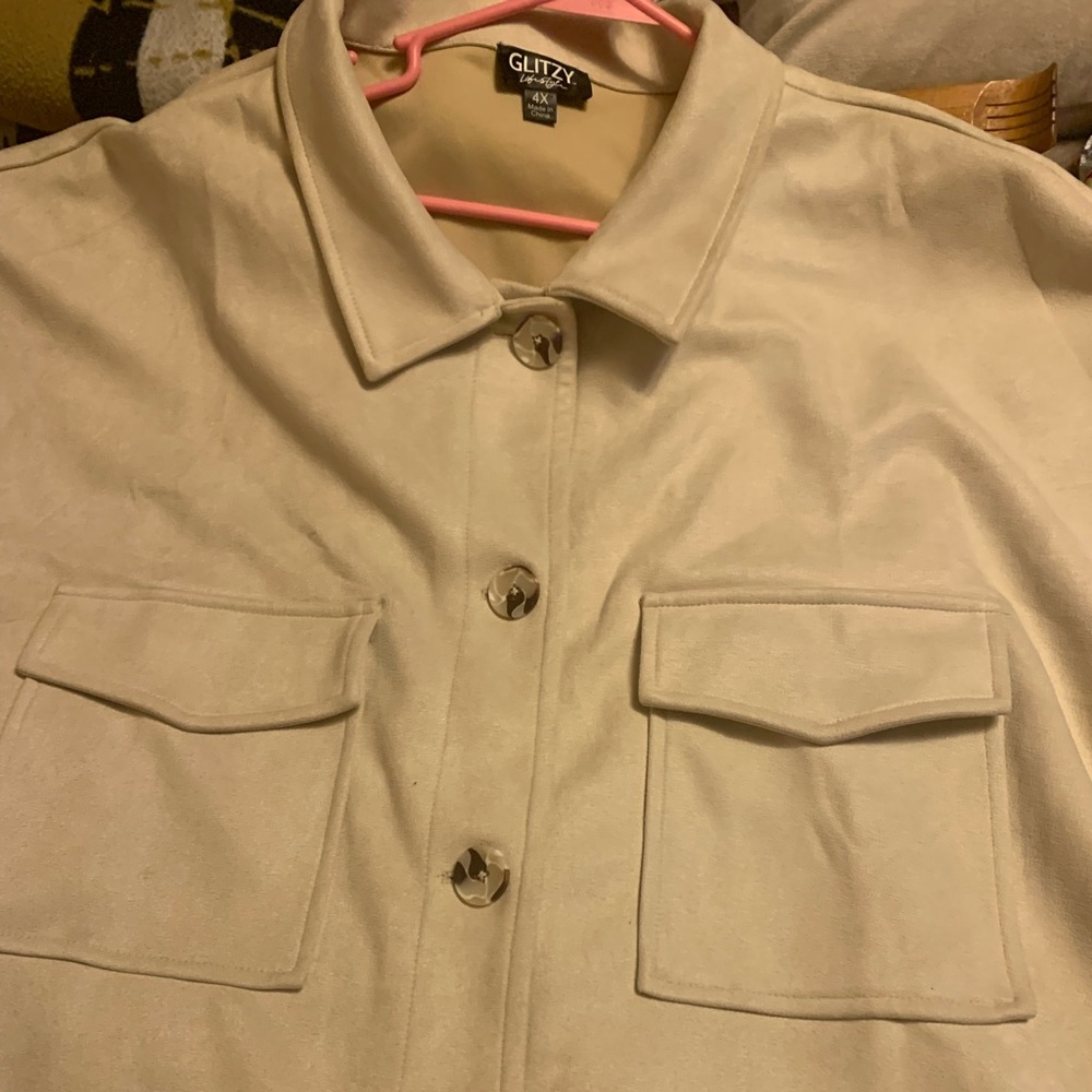 NWOT 4cl shacket